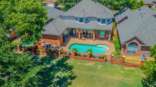 757 Village Green Drive, Desoto, Texas 75115, USA
