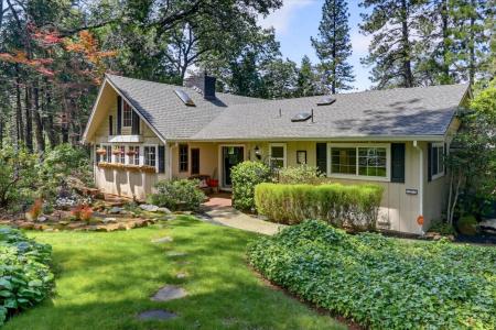 10096 Elder Drive, Grass Valley, Californie 95949, États-Unis