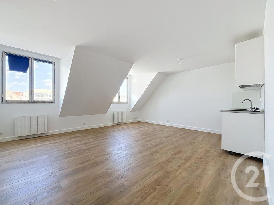 Melun, Île-de-France 77000, France