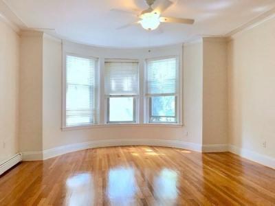1236 Beacon Street , #2, Brookline, Massachusetts 02446, USA