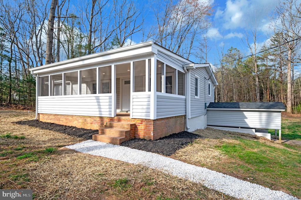 5200 Hams Ford Road, Woodford, Virginia 22580, USA