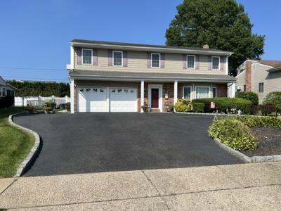 32 Columbine Lane, Kings Park, New York 11754, USA