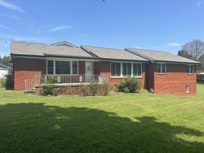 1966 Magnolia Avenue, Morristown, Tennessee 37814, USA