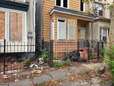 92 Garside St, Newark City, New Jersey 07104-1010, Stati Uniti