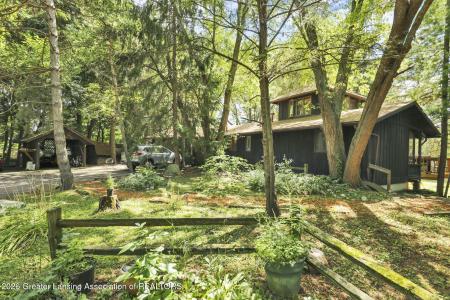 525 N Cedar Road, Mason, Michigan 48854, USA