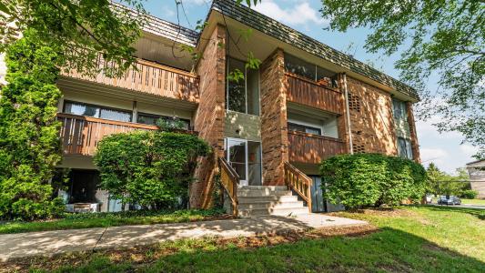 1225 S Maple Road , 105, Ann Arbor, 미시건 48103, 미국