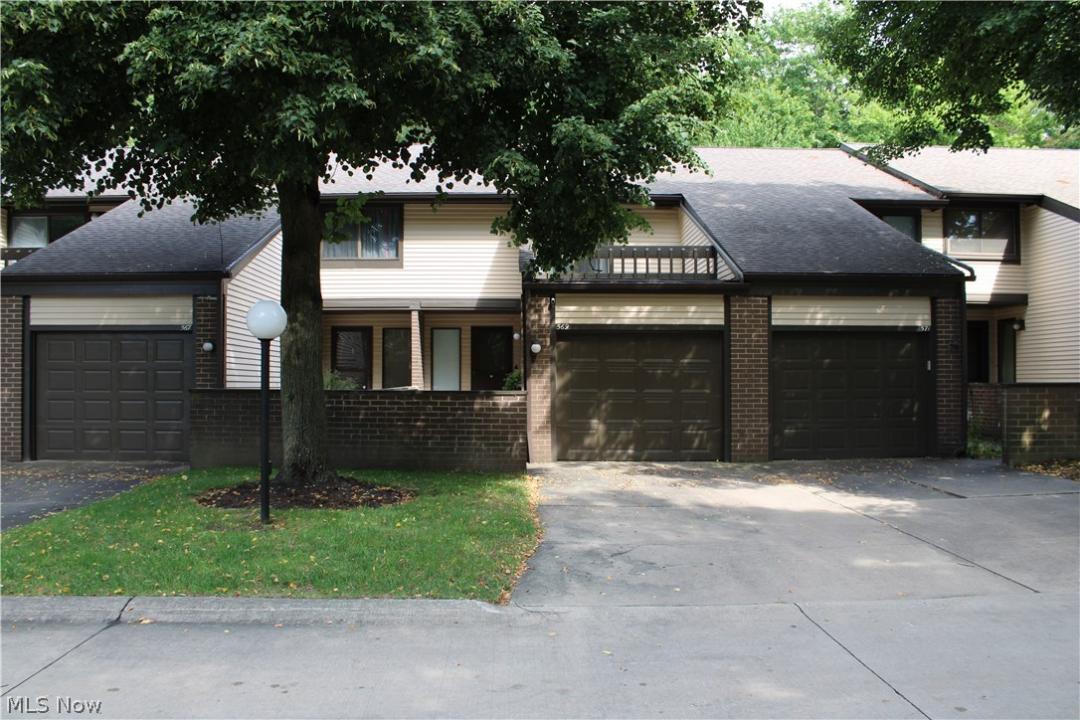 569 Bartow Lane, Richmond Heights, Ohio 44143, États-Unis