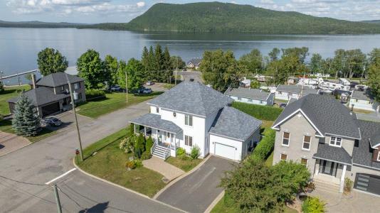 2  Rue Bellevue, Témiscouata-sur-le-Lac, Quebec G0L 1E0, Canada