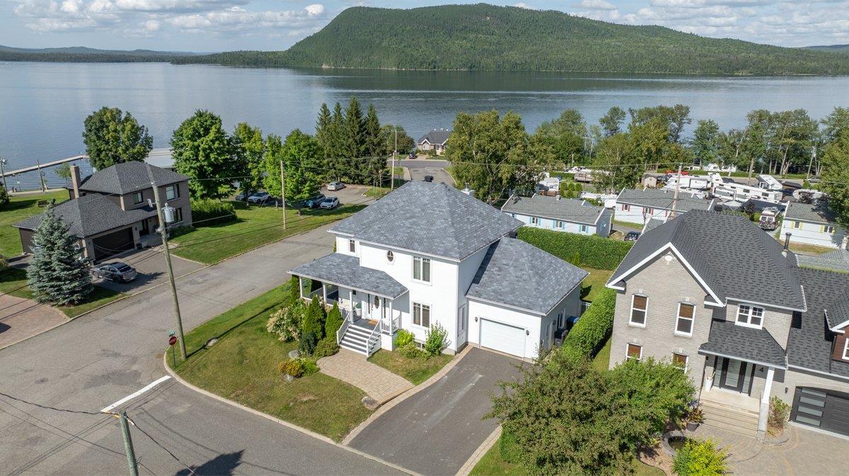 2 Rue Bellevue, Témiscouata-sur-le-Lac, Quebec G0L 1E0, Canadá
