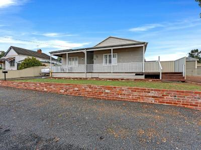 6 Lawley Street, Collie, WA 6225, Australia
