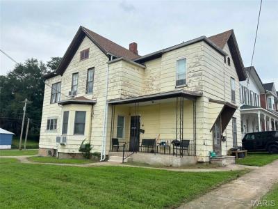 700 Center Street, Hannibal, Missouri 63401, USA