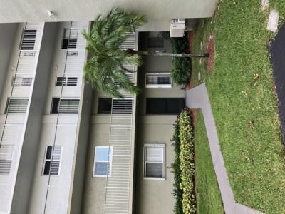 2236 N. Cypress Bend Drive #106, Pompano Beach, Florida 33069, USA