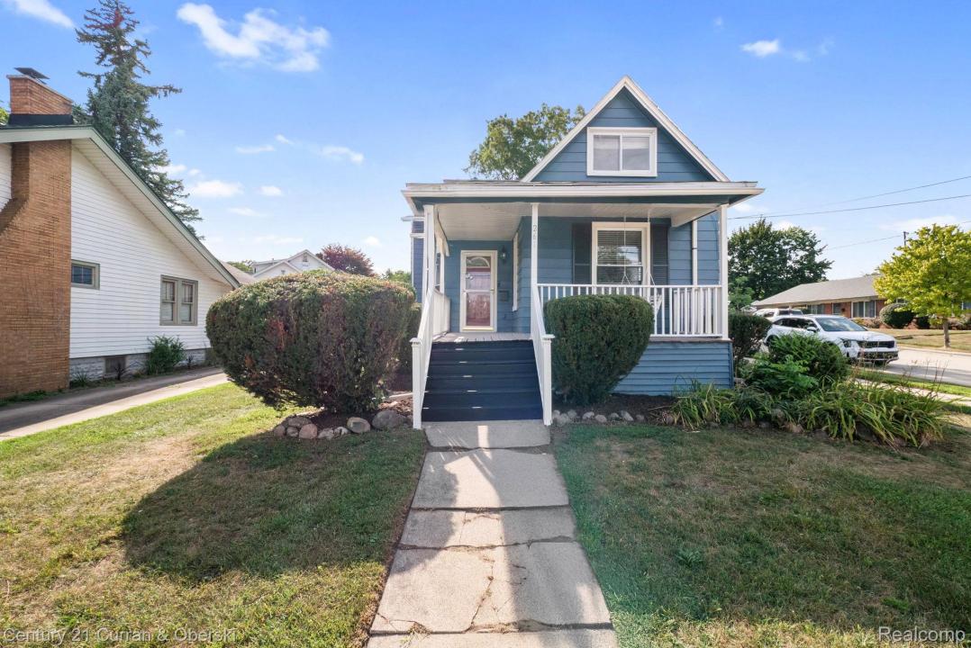 261 N Mill Street, Plymouth, Michigan 48170, USA