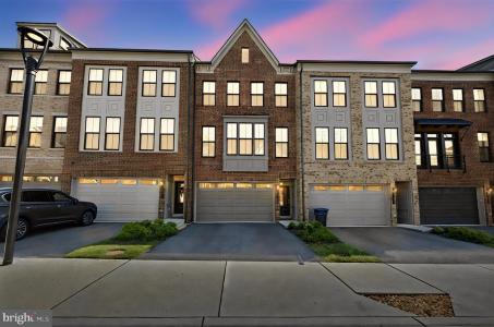5179 Ridgeview Retreat Drive, Chantilly, Virginia 20151
