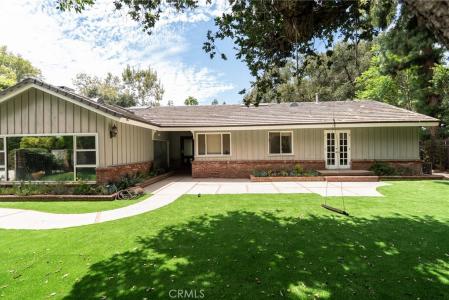 10461 Andora, Chatsworth, California 91311, USA