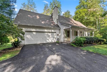 641 Martins Grove Road, Dahlonega, Georgia 30533, Stati Uniti