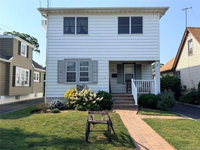 2851 Wilson Avenue, Bellmore, New York 11710, USA