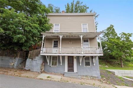 99 Cato Street, Woonsocket, Род Айленд 02895, Соединенные Штаты