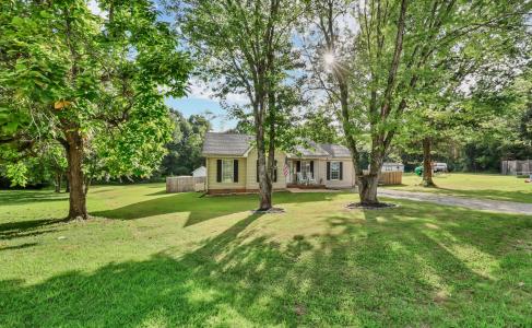 2830 Hinson Rd, Woodlawn, Tennessee 37191, USA