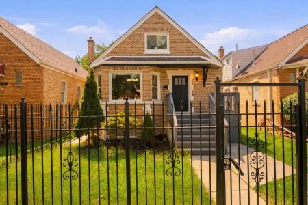 6604 S Rockwell Street, Chicago, Illinois 60629, USA
