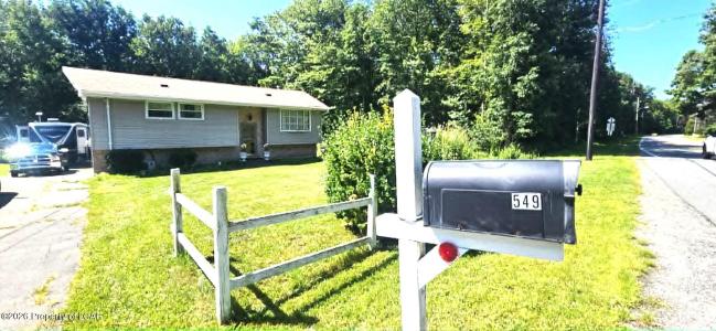 549 Pardeesville Road, Pardeesville, Pennsylvania 18202, USA