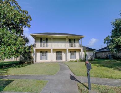 2 Elm Place, Angleton, Texas 77515, Estados Unidos