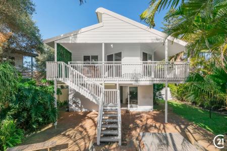 11 Campbell Avenue, Anna Bay, NSW 2316, Australia
