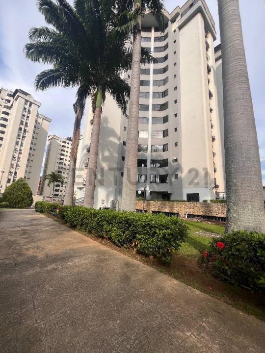 Calle 175 Venta de Penthouse en La Granja, Naguanagua, Carabobo 00001, Venezuela