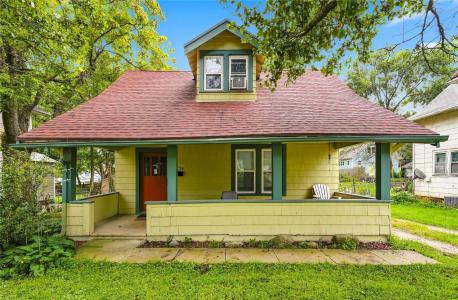 2736 College Avenue, Des Moines, Iowa 50311, USA