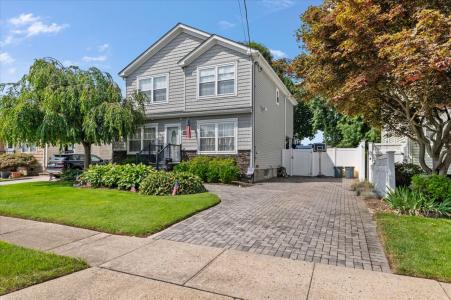 23 Cambridge Avenue, Bethpage, New York 11714, USA