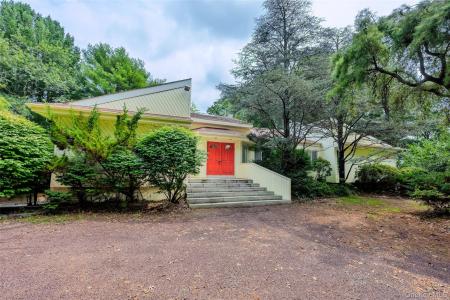 23 The Registry, East Quogue, New York 11942, USA