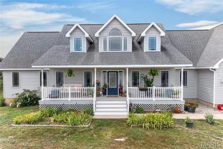271 Pleasant Knoll Road, Stoutland, Missouri 65567, USA
