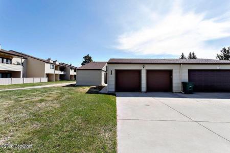 909 Indian Hills Dr, Gillette, Wyoming 82716, USA