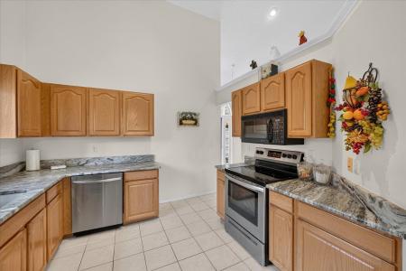 3527 New Boston, Sterling Heights, Michigan 48314, USA