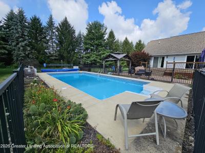 2276 White Pine Drive, Williamston, Michigan 48895, USA