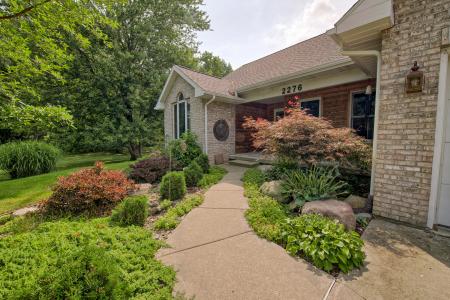 2276 White Pine Drive, Williamston, Michigan 48895, USA