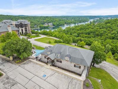 1207 Riverstone Drive, Branson, Missouri 65616, USA