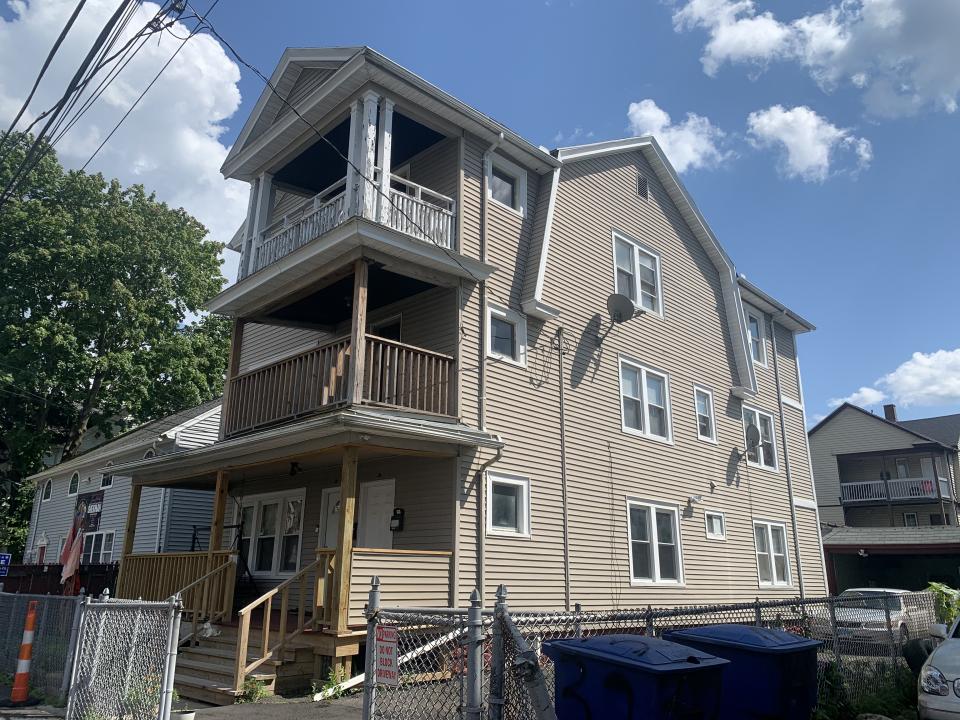 38 Ives Street, Waterbury, Connecticut 06704, USA