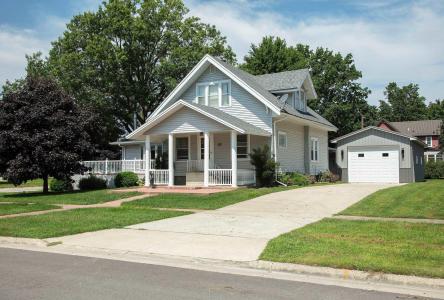 622 5th Street, Allison, Iowa 50602, USA
