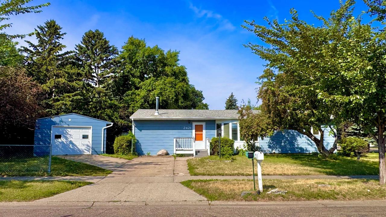 2421 4th St NW, Minot, Kuzey Dakota 58703, Amerika Birleşik Devletleri