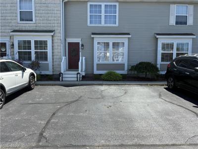 3184 Deer Trail #B, Cortland, Ohio 44410, Estados Unidos