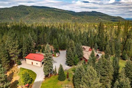 11364 Eastside Rd., Priest River, Idaho 83856, USA