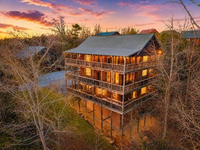 2022 Oakmont Dr, Sevierville, Tennessee 37876-3406, USA