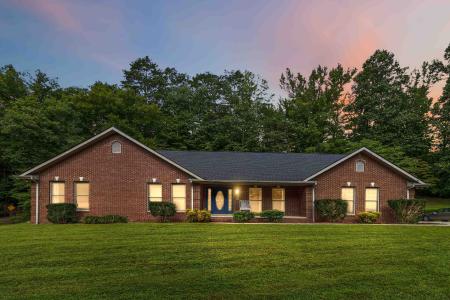 332 Autumn Woods Loop, Gray, Kentucky 40734, USA