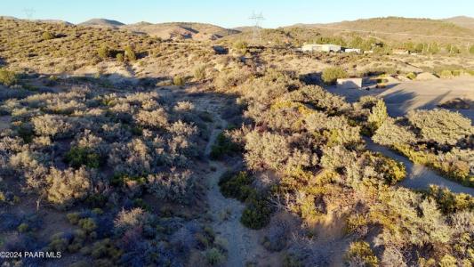 0 E Ore Sample Lane, Mayer, Arizona 86333, USA