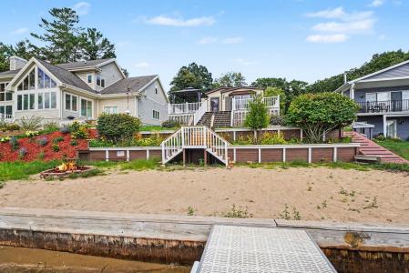 1260 Hillcrest, Lake, Michigan 48632, USA