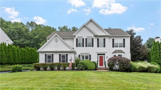 68 Castle Rocks Road, Warwick, Rhode Island 02886, USA