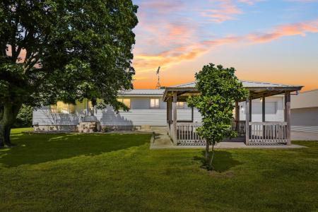 10134 Newell Avenue, Greene, Iowa 50636, USA