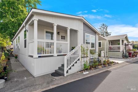 162 Redwing Dr, Santa Rosa, California 95409, USA