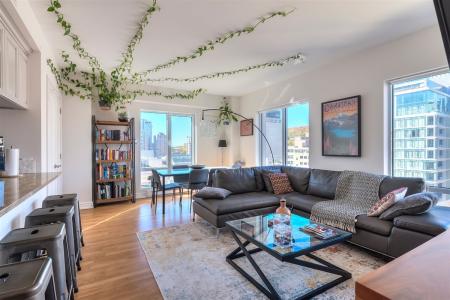 2000 Rue Drummond, Montréal (Ville-Marie), Québec H3G 2X1, Canada